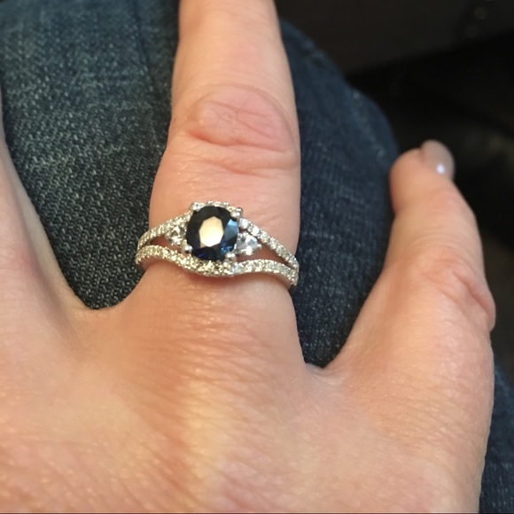 Stunning 750 sapphire diamond ring 💍 - Picture 2 of 8